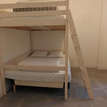 Le Petit Mauperthuis F3 *