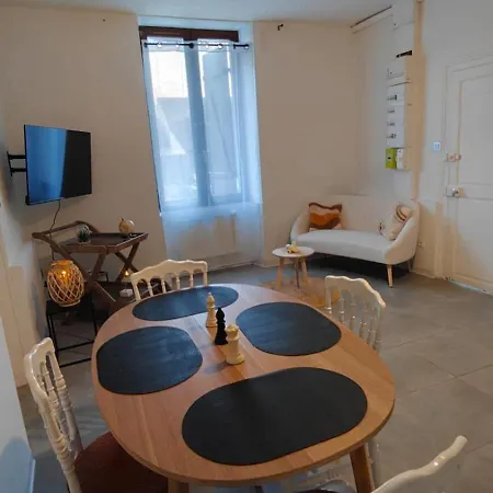 Le Petit Mauperthuis F3 Apartment *